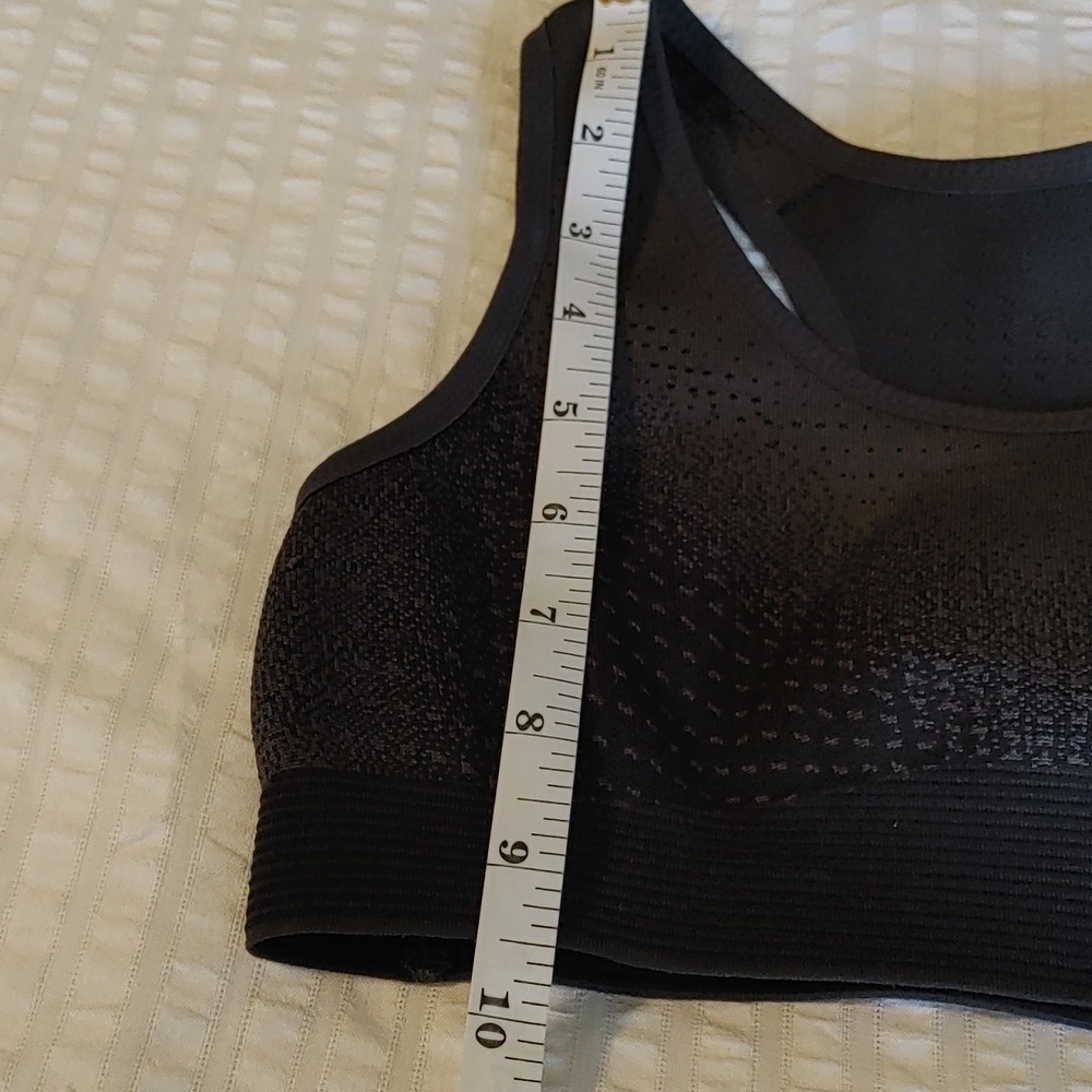 NWT Nike Swoosh Girls Youth Sports Top Medium - Picture 6 of 15